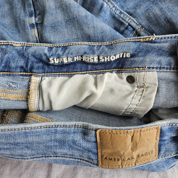 American Eagle High rise super stretchy shorts - Picture 5 of 7